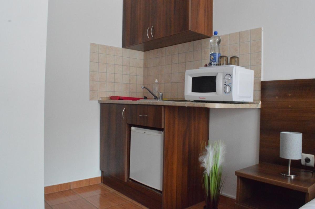 Aqua Oazis Apartman ハイデゥソボスロー エクステリア 写真