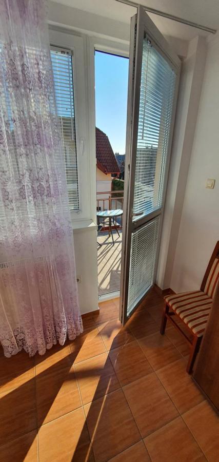 Aqua Oazis Apartman ハイデゥソボスロー エクステリア 写真